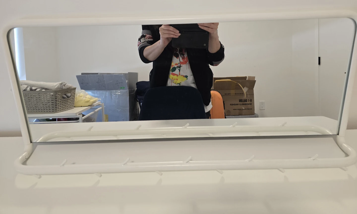 White Vanity Table with Mirror and Drawer - photo 2