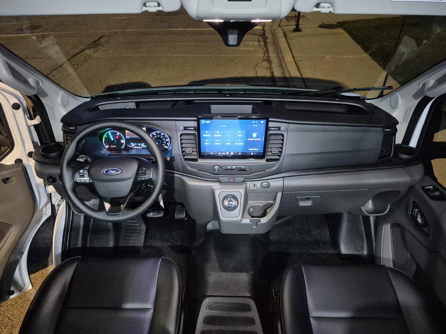 2022 Ford E-Transit Cargo Van - photo 4