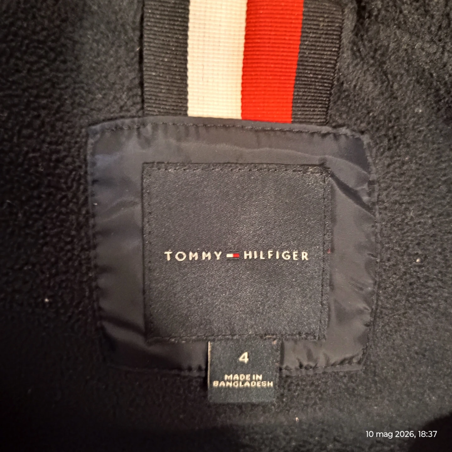 Tommy Hilfiger Kids Puffer Jacket Size 4 - photo 3