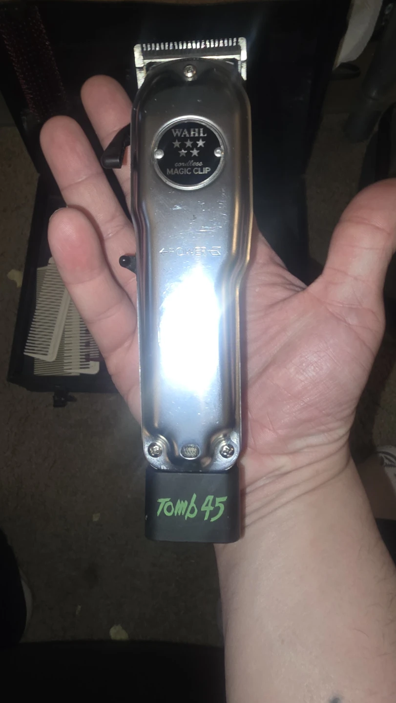 Wahl Magic Clip Cordless Clippers & BabylissPRO Gold FX Clippers - photo 2