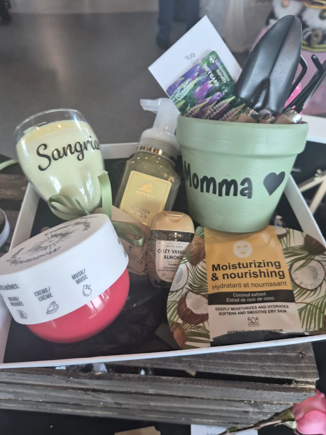 Mothers Day Pamapered gift basket