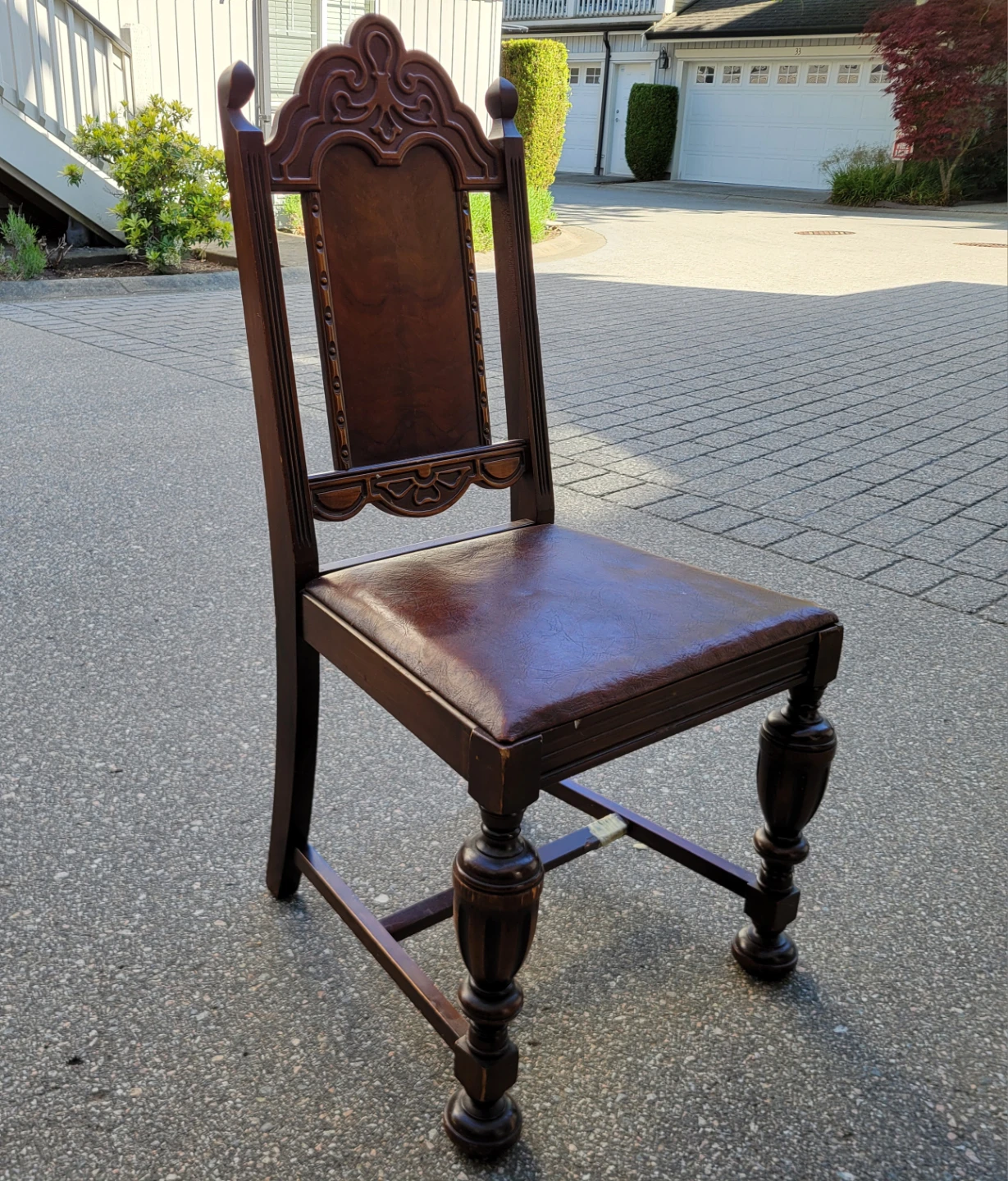 beautiful Vintage Dining Chair.