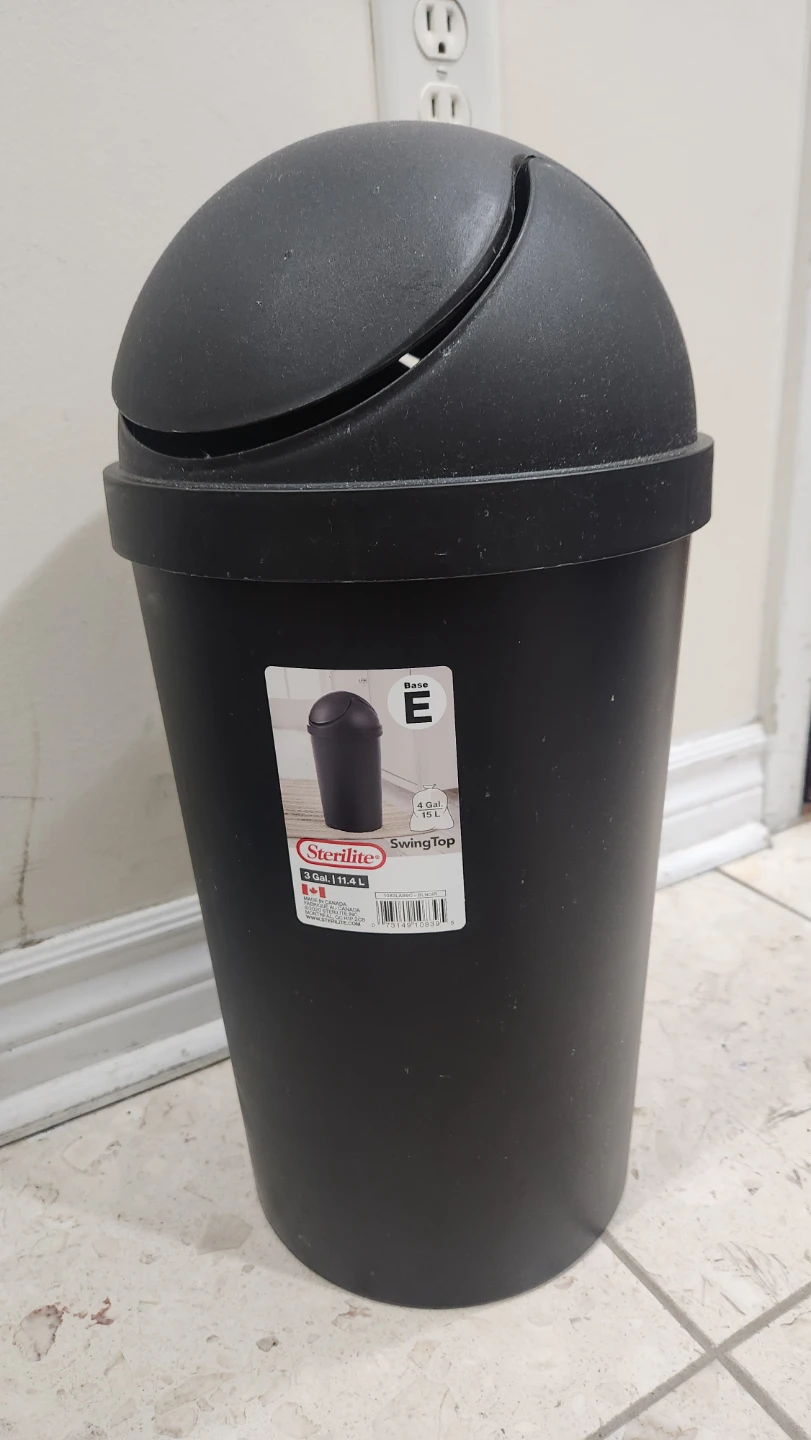 Sterilite Swing Top Trash Can - 3 Gal / 11.4 L