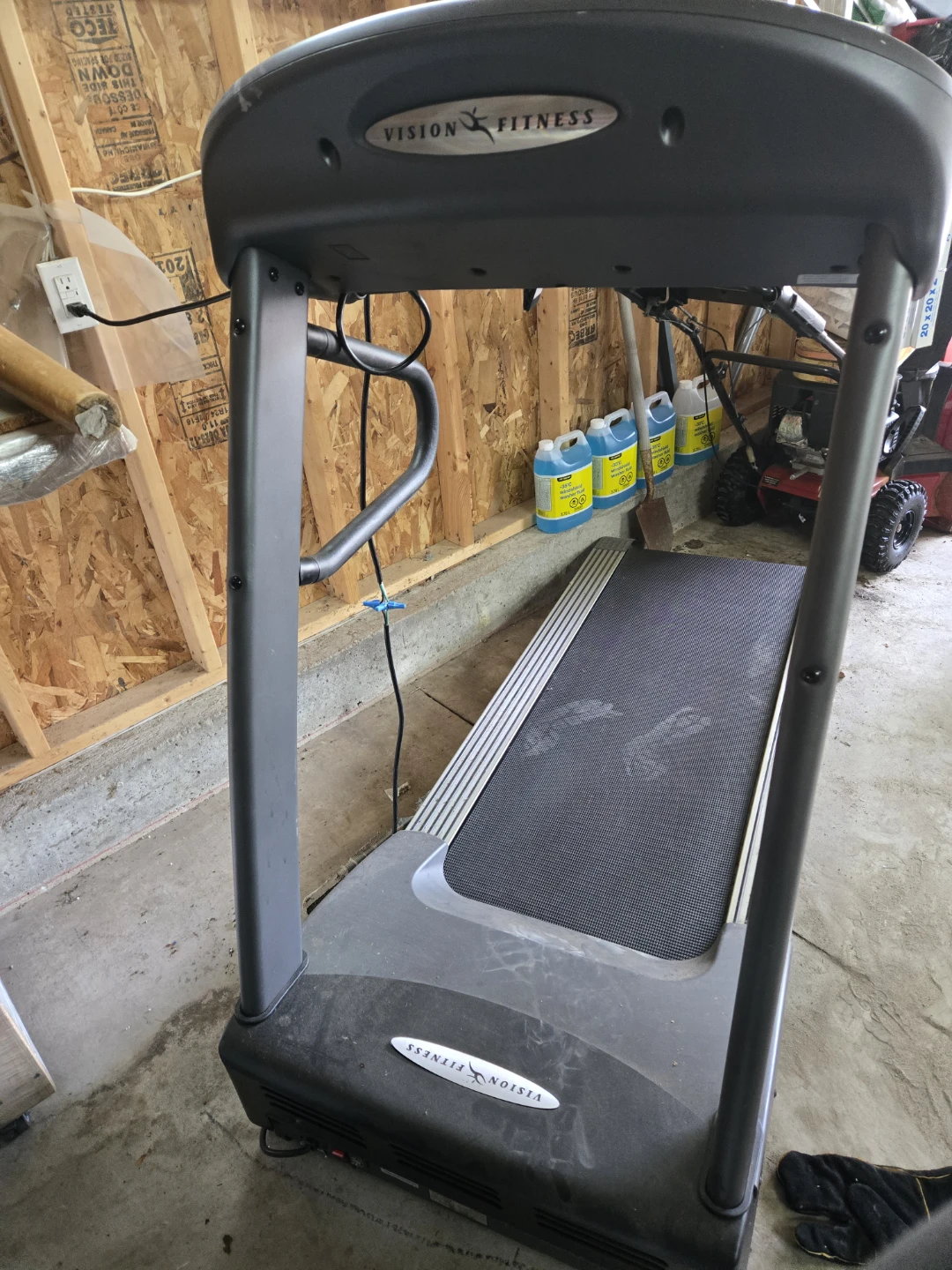 Vision Fitness Deluxe Treadmill - photo 3