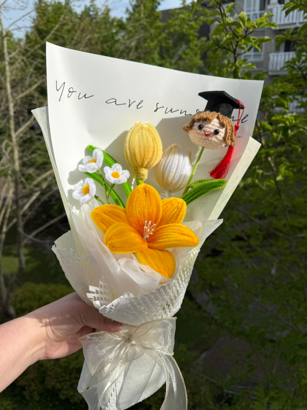 Handmade Graduation Bouquet - photo 2
