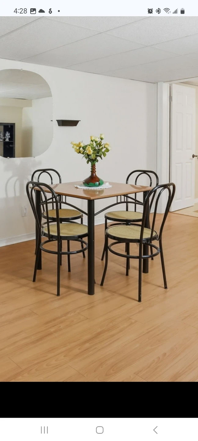 Light Wood Dining Table with 4 chairs - photo 4