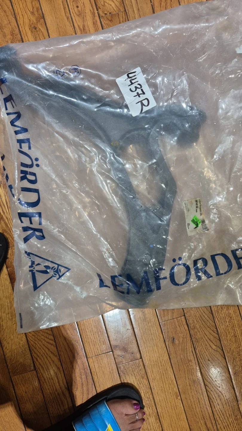 Porsche cayenne turbo right control arm brand new - photo 4