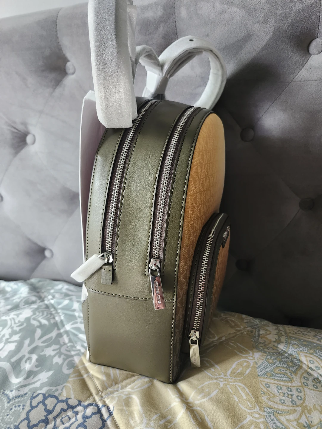 MK Medium backpack brand new - photo 2