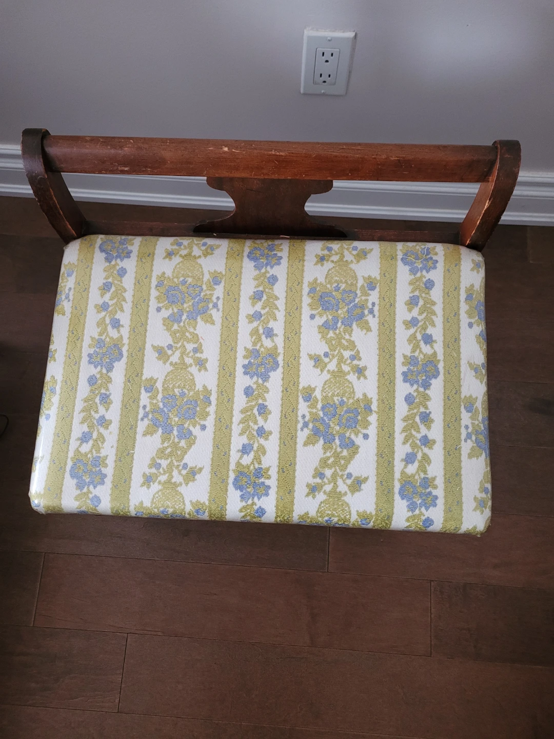 Vintage Piano or Vanity Bench - photo 2
