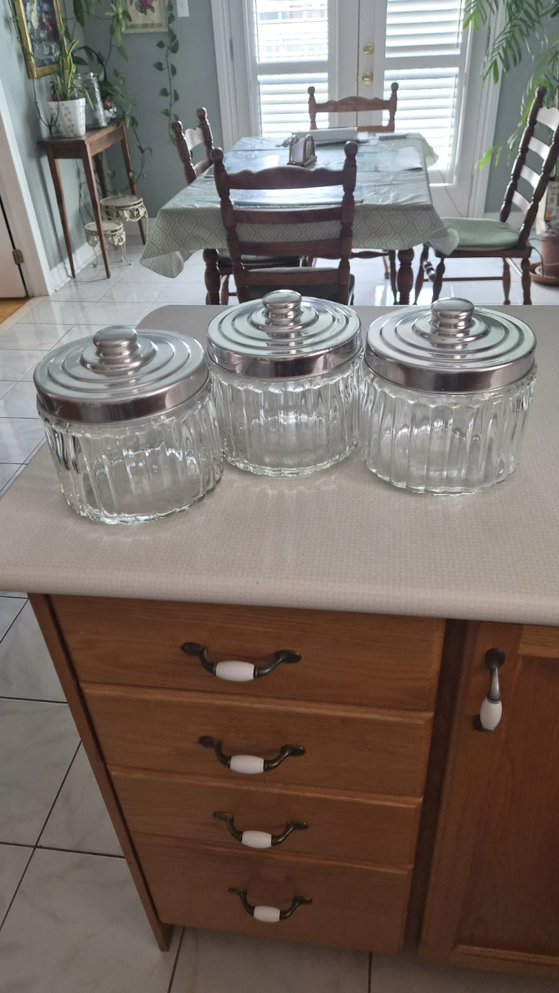 Set of 3 Glass Canisters with Metal Lids