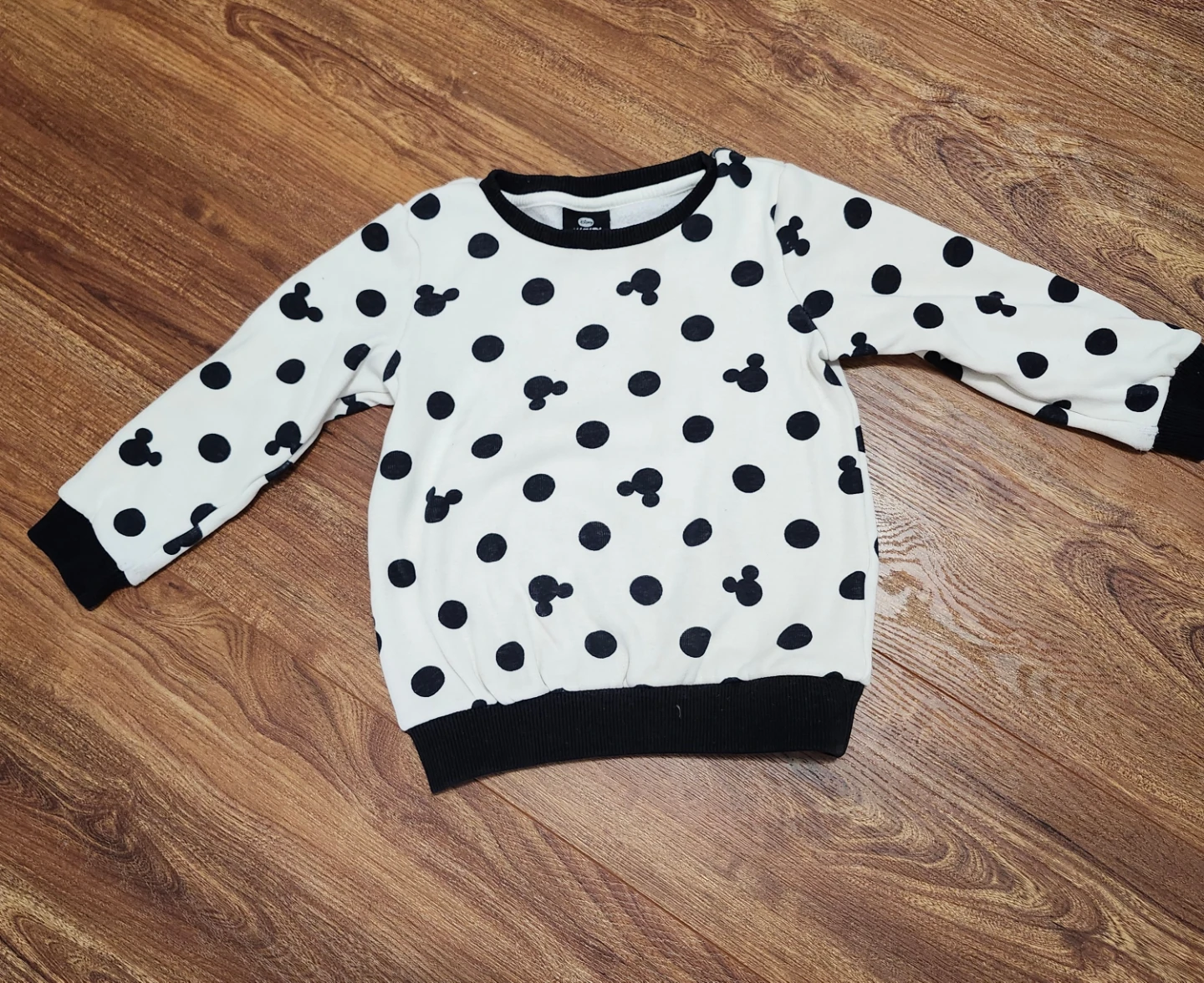 Free Jacket, sweatshirts, pants, swimsuit (3-4) - photo 4