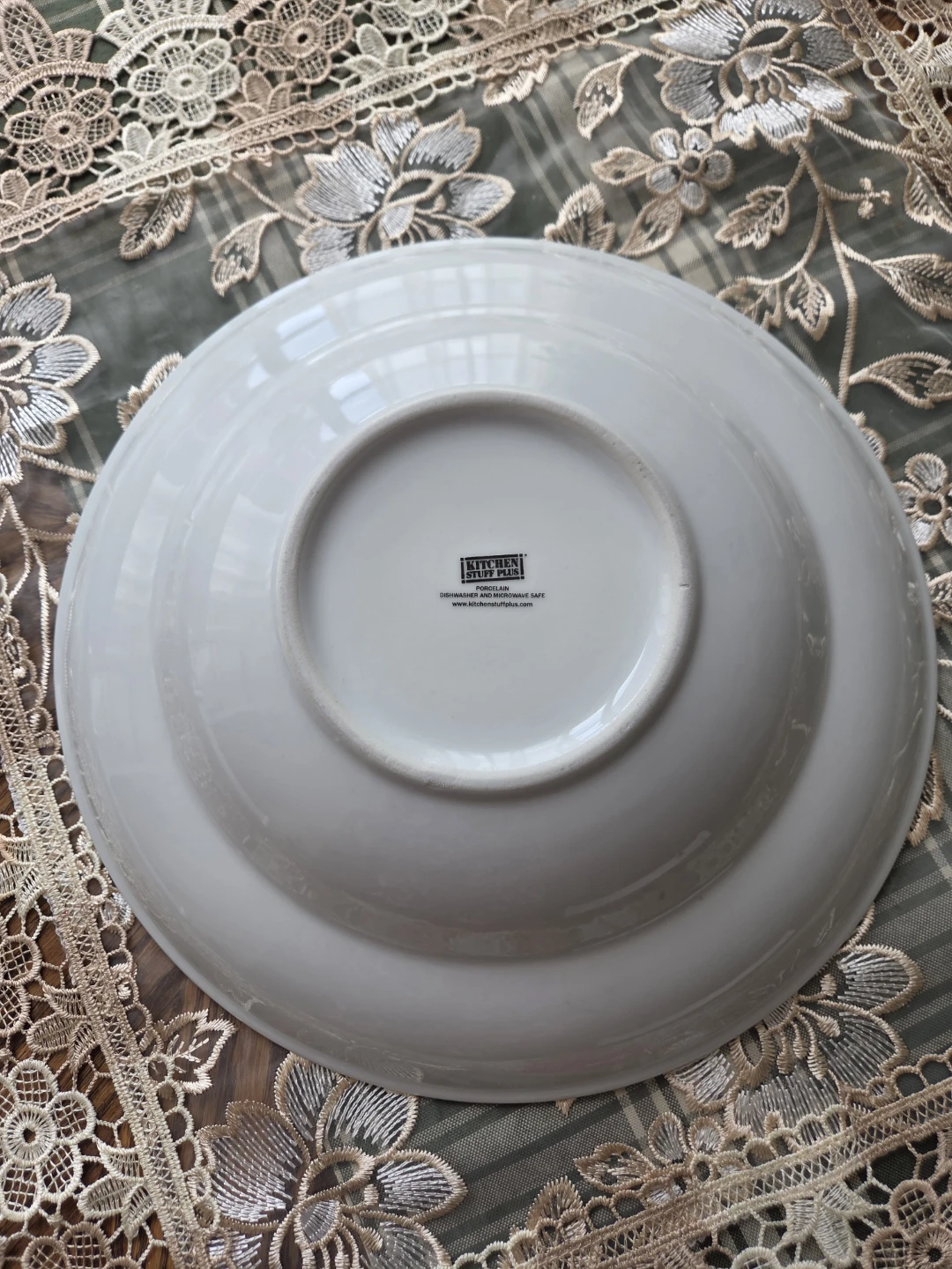 Pasta serving bowl with lemons - photo 2