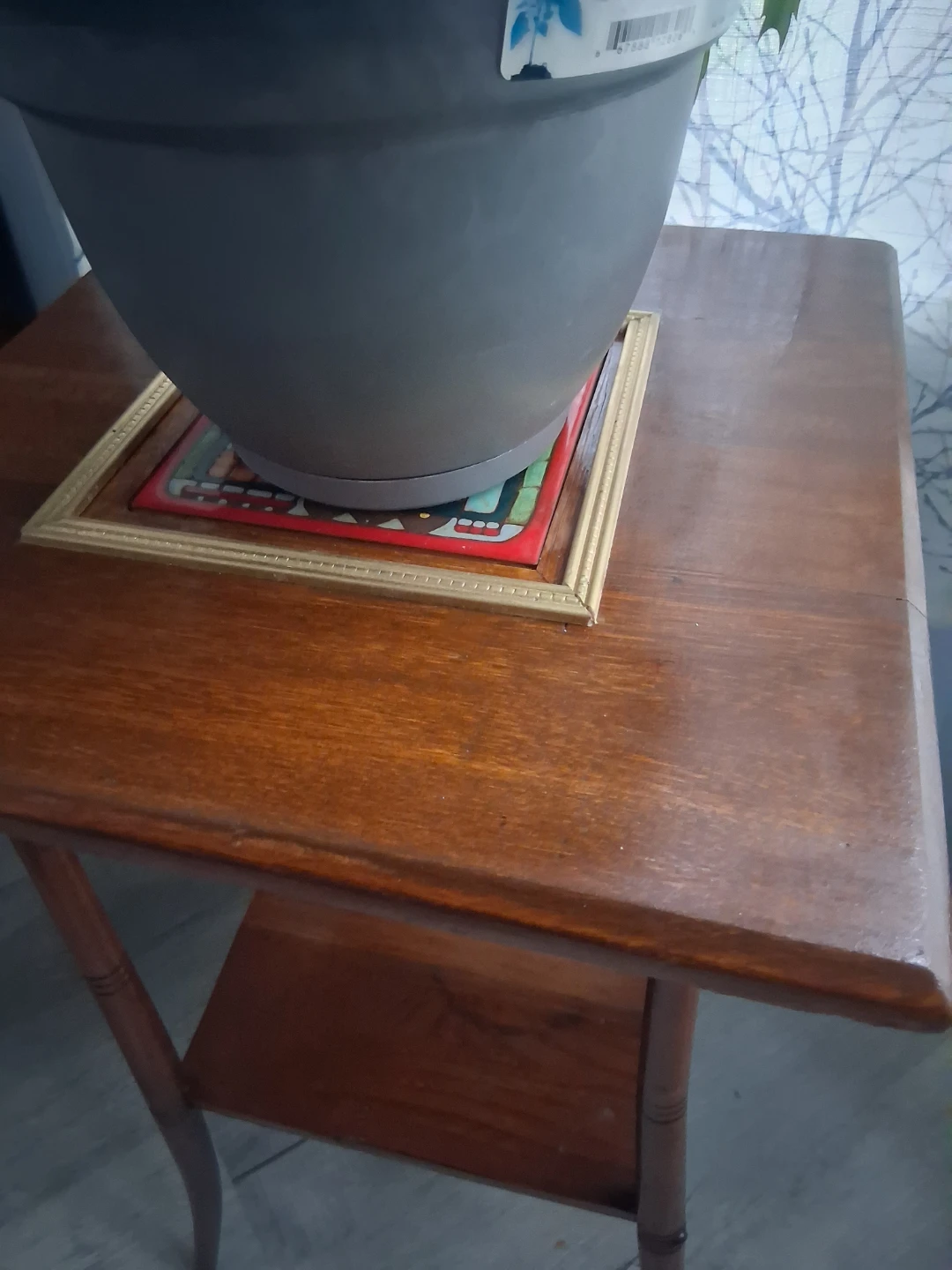 Antique Side Table with Decorative Top - photo 4
