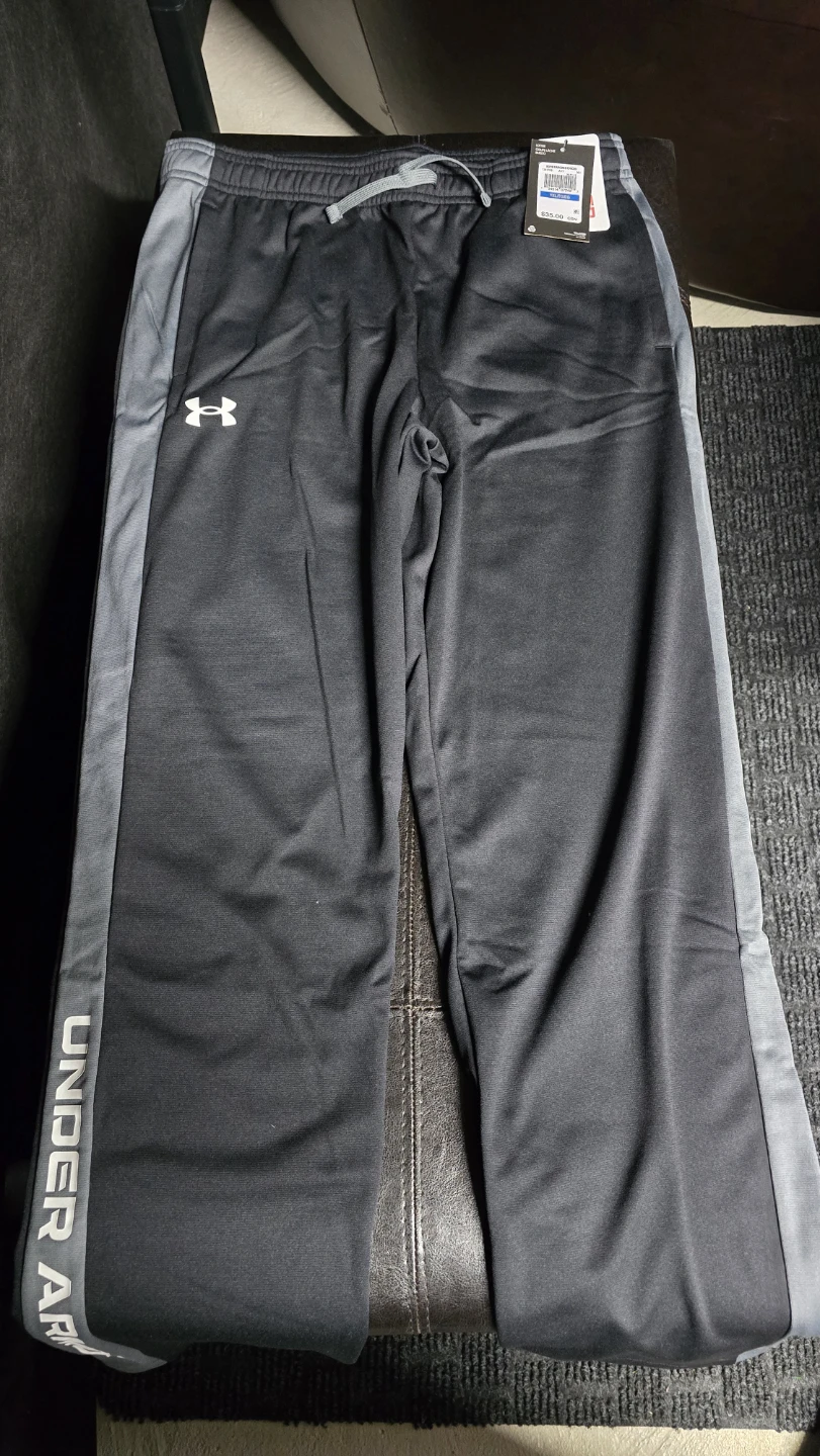 Under Armour Boys' Loose Fit Joggers YXL - Black