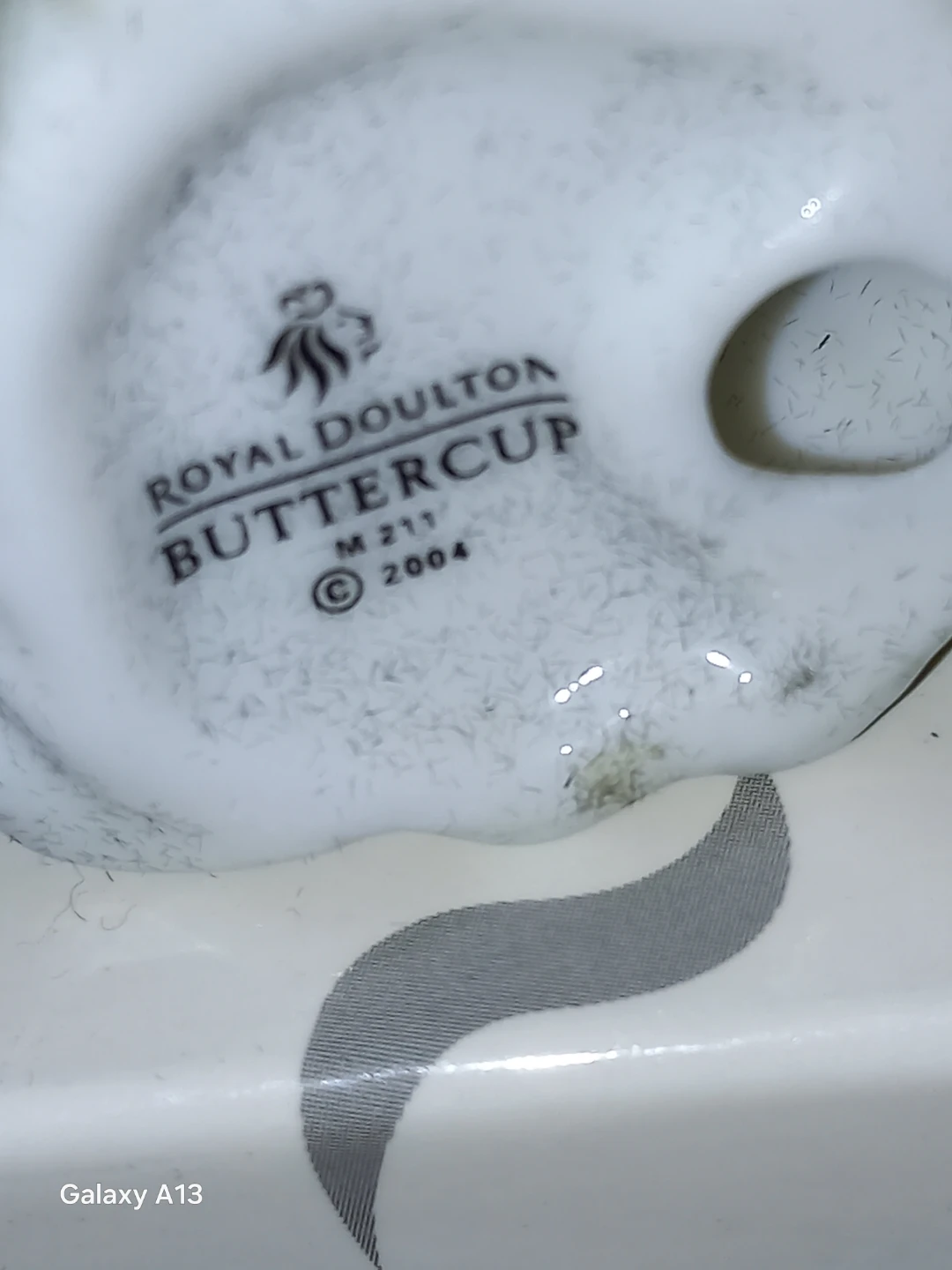 Royal Doulton Buttercup Miniature Lady Figurine - photo 3