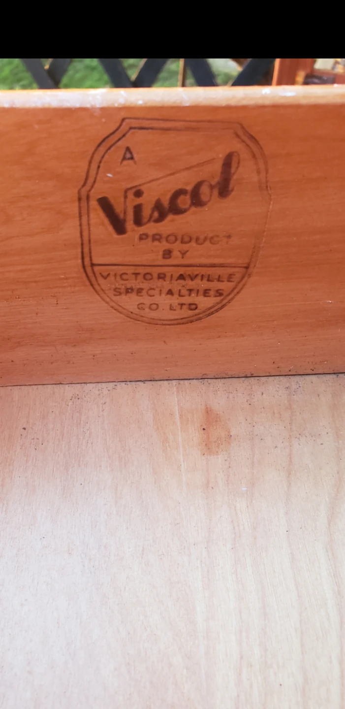Viscol 4-Drawer Dresser by Victoriaville Specialties Co. Ltd - photo 2