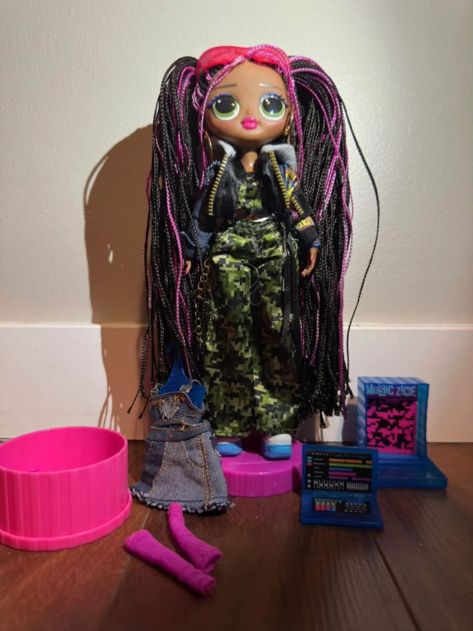 LOL Surprise OMG Dolls Set - photo 2