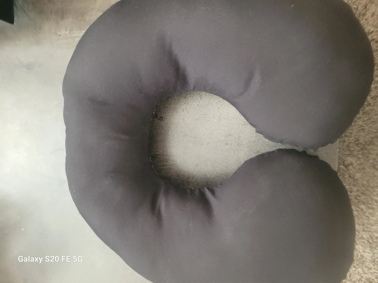 U-Shaped Travel Pillow - photo 2
