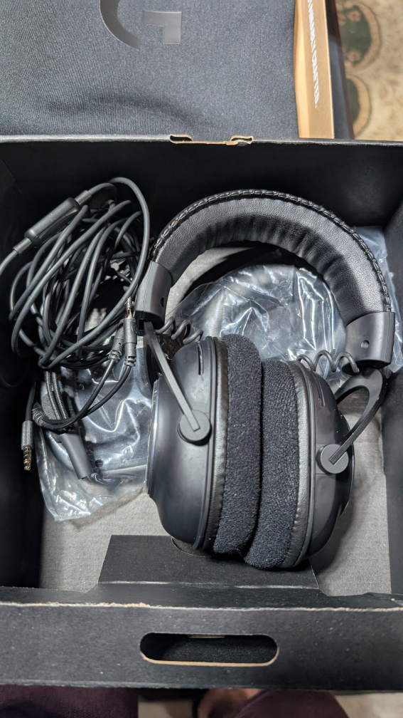 Logitech PRO Gaming Headset with Blue VO!CE Microphone - photo 3