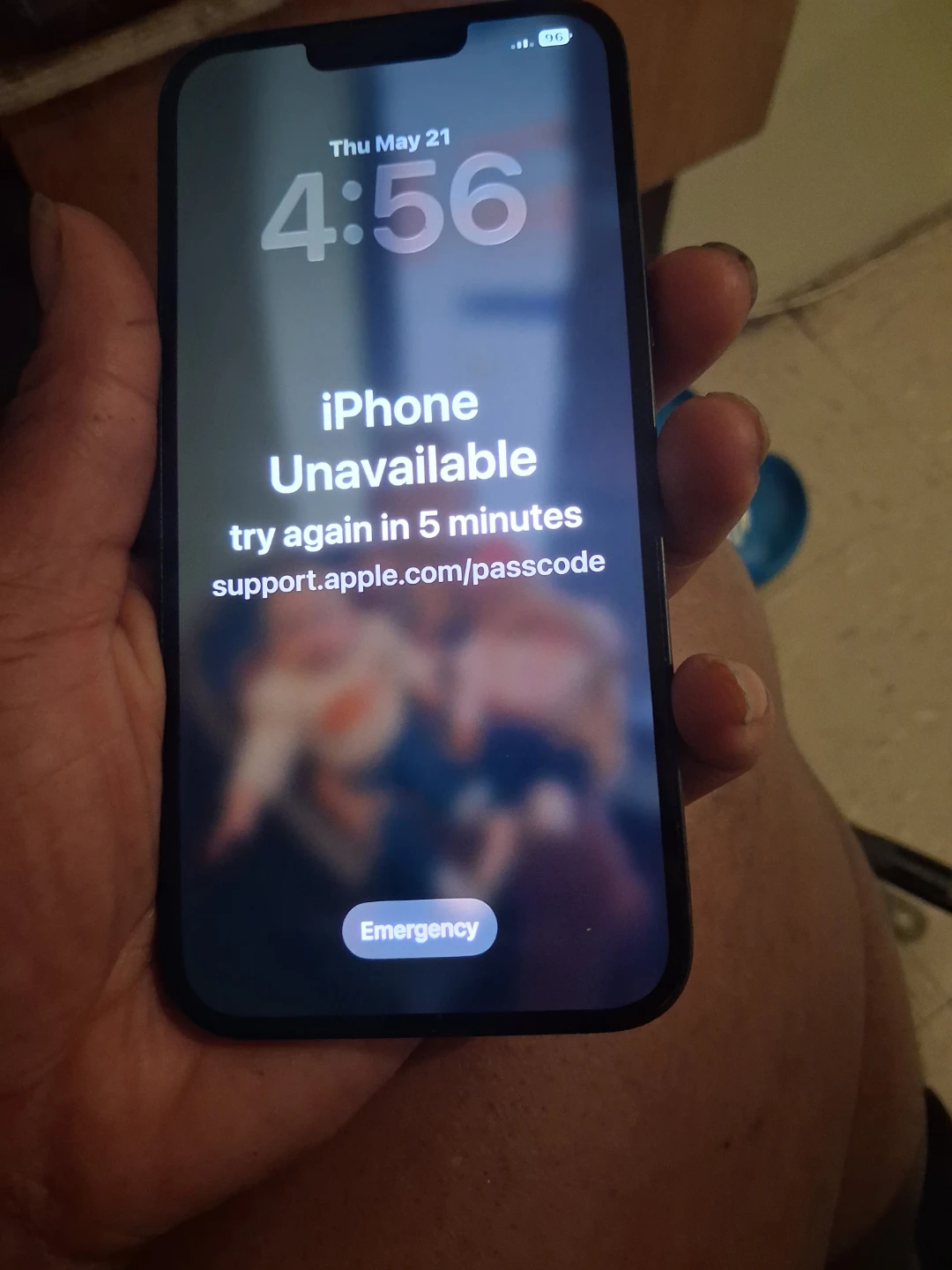 Apple iPhone 14 pro -locked - photo 4