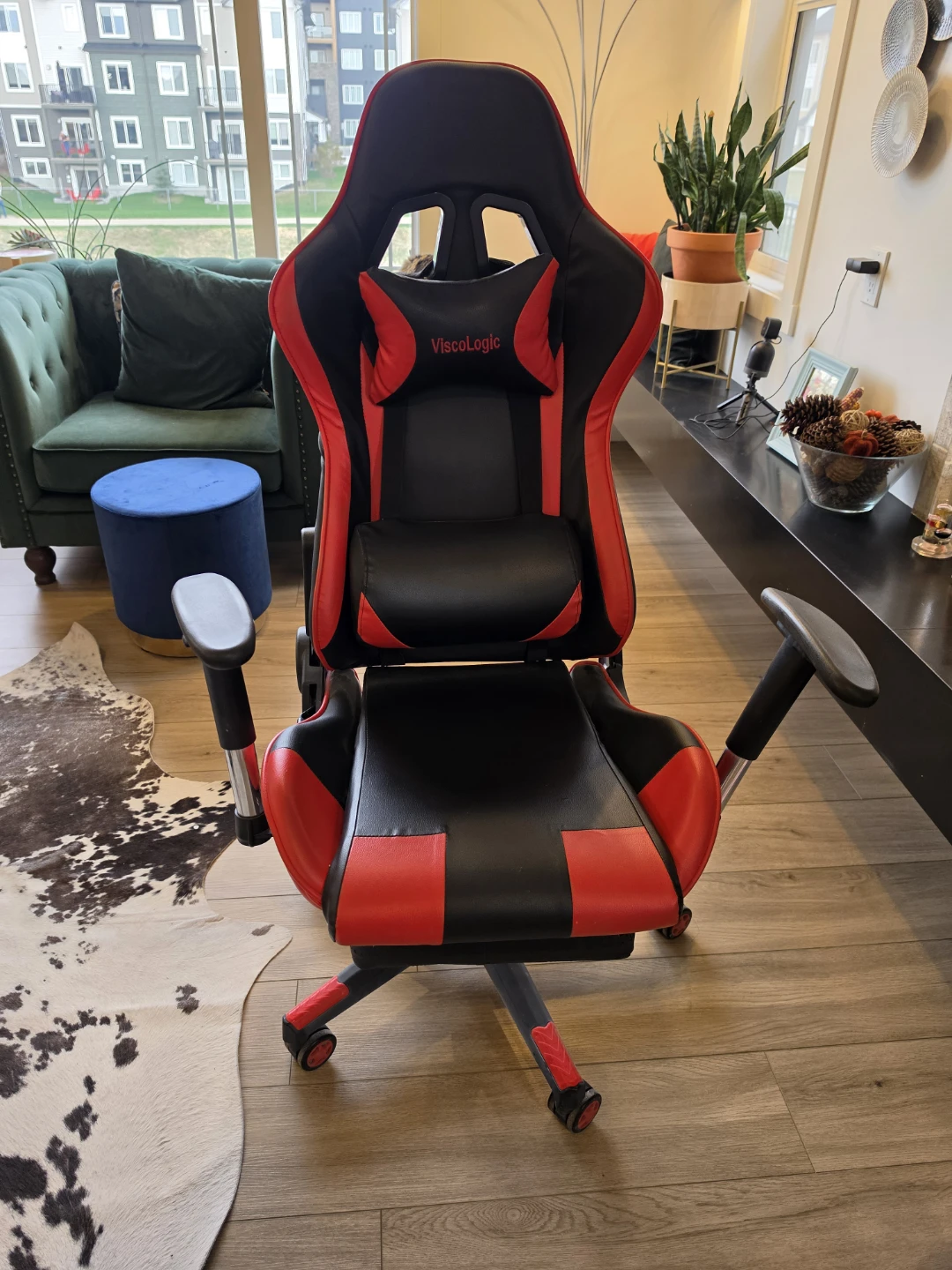 ViscoLogic Gaming Chair with Footrest - Red and Black