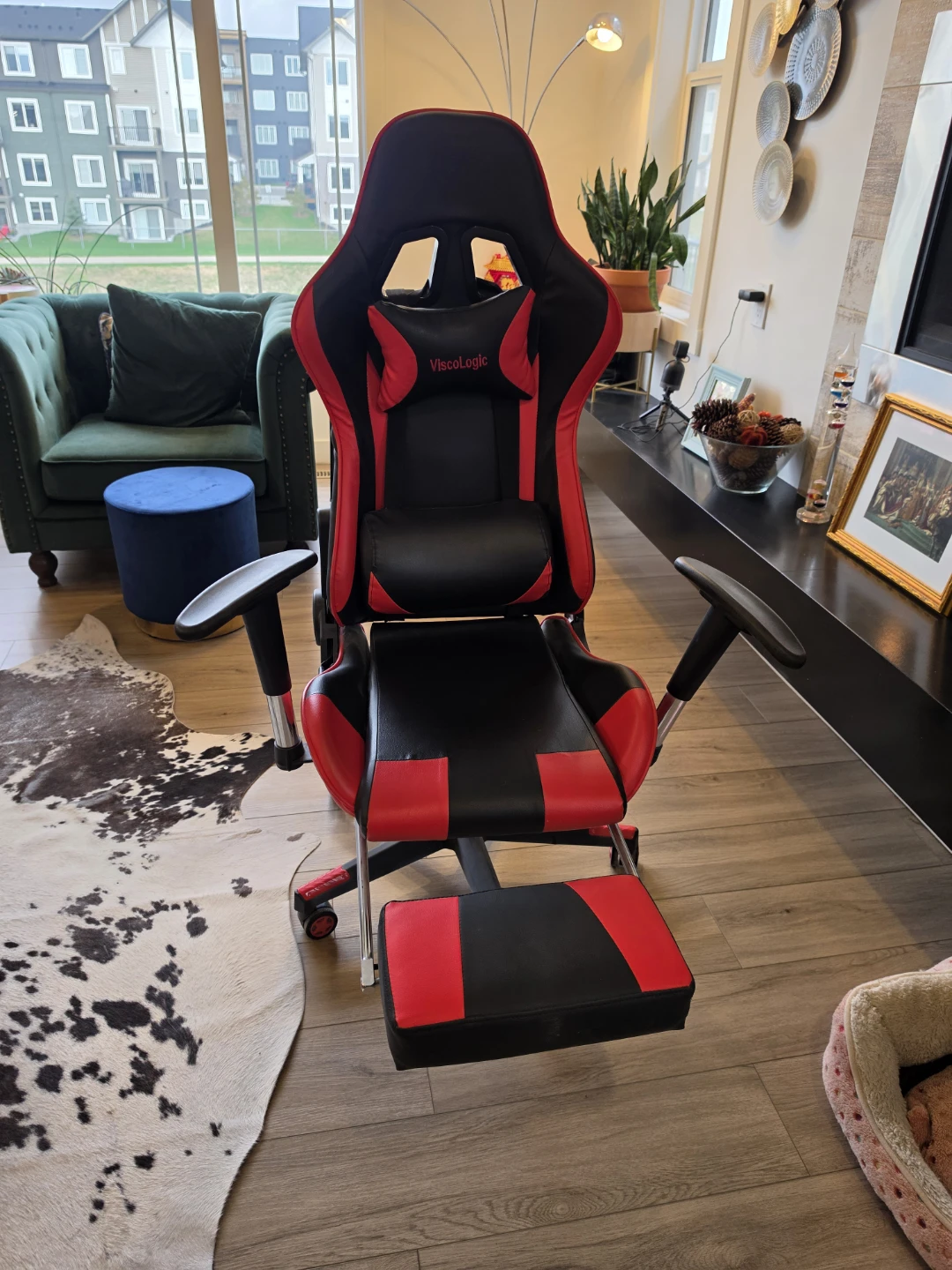 ViscoLogic Gaming Chair with Footrest - Red and Black - photo 2