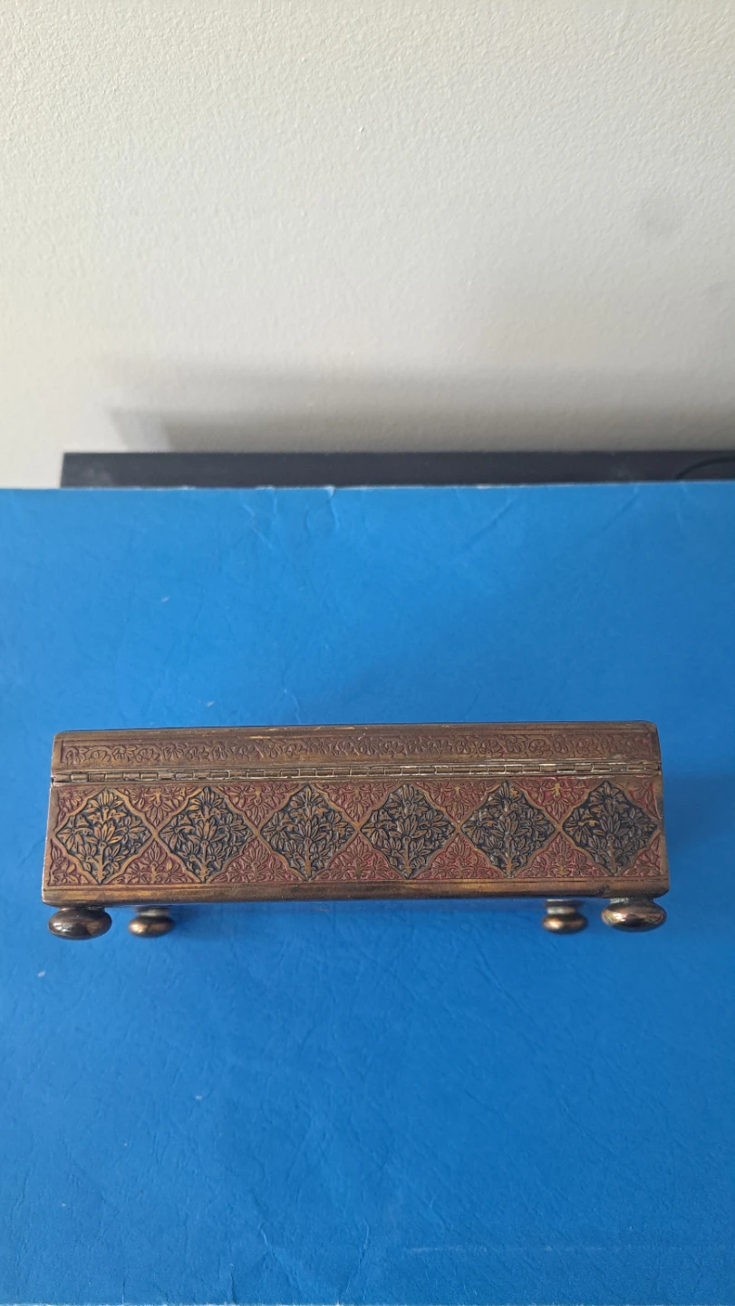 Decorative Trinket Box with Ornate Design - photo 3