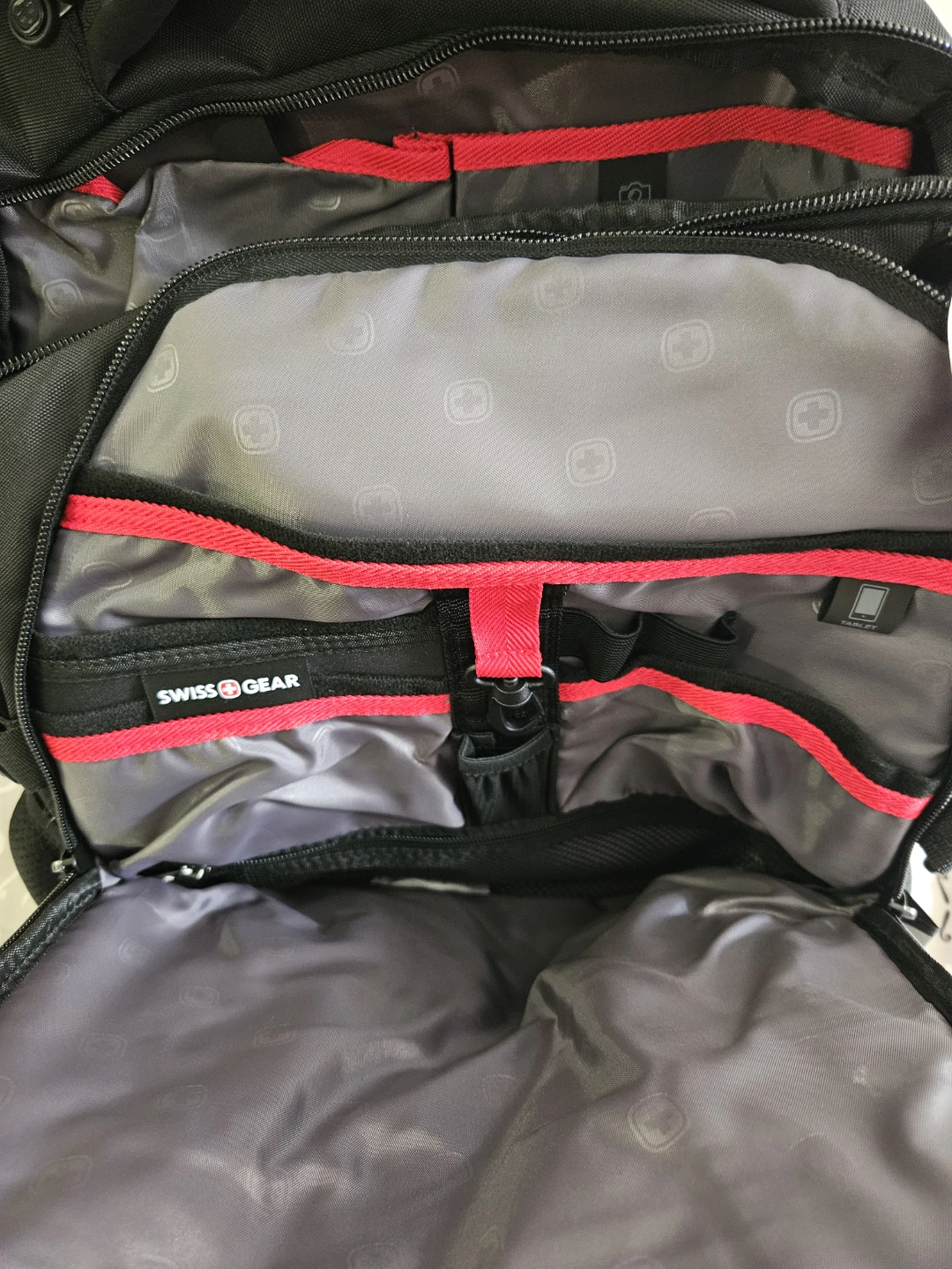 Swiss Gear Backpack with Scan Smart Compartment - photo 2