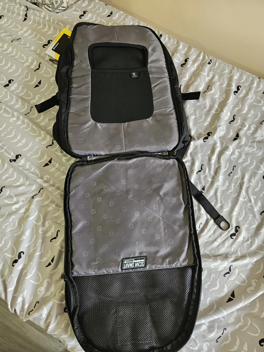 Swiss Gear Backpack with Scan Smart Compartment - photo 4