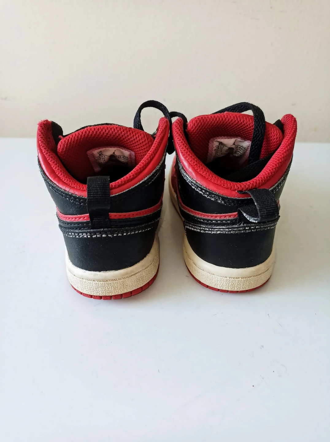 LikeNew~Toddler Air Jordan 8C + Crocs - photo 4