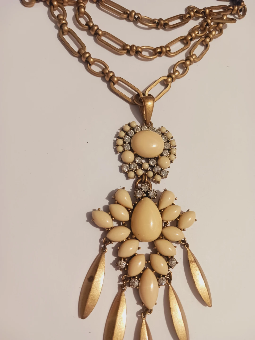 STELLA & DOT Vintage Gold Tone Beige Stones Necklace - photo 2