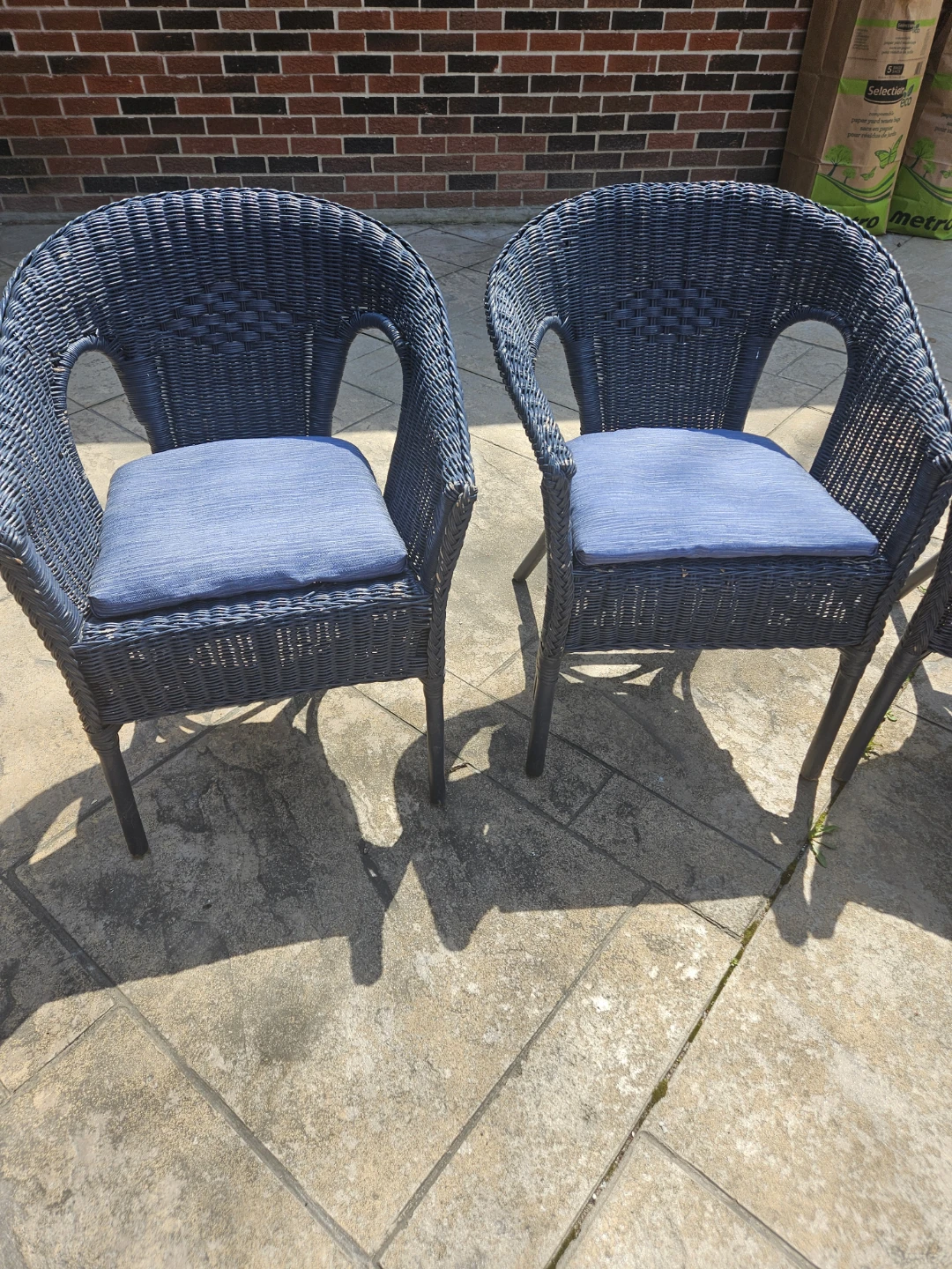 Set of 4 Navy Blue Wicker Patio Chairs with cushions - photo 3