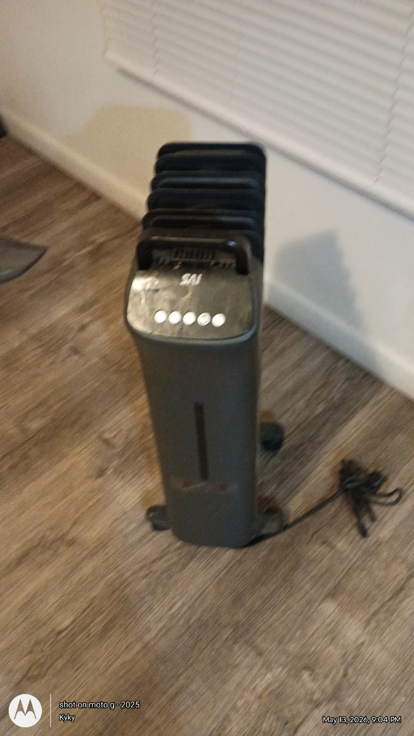 Small Oil-Filled Radiator Heater