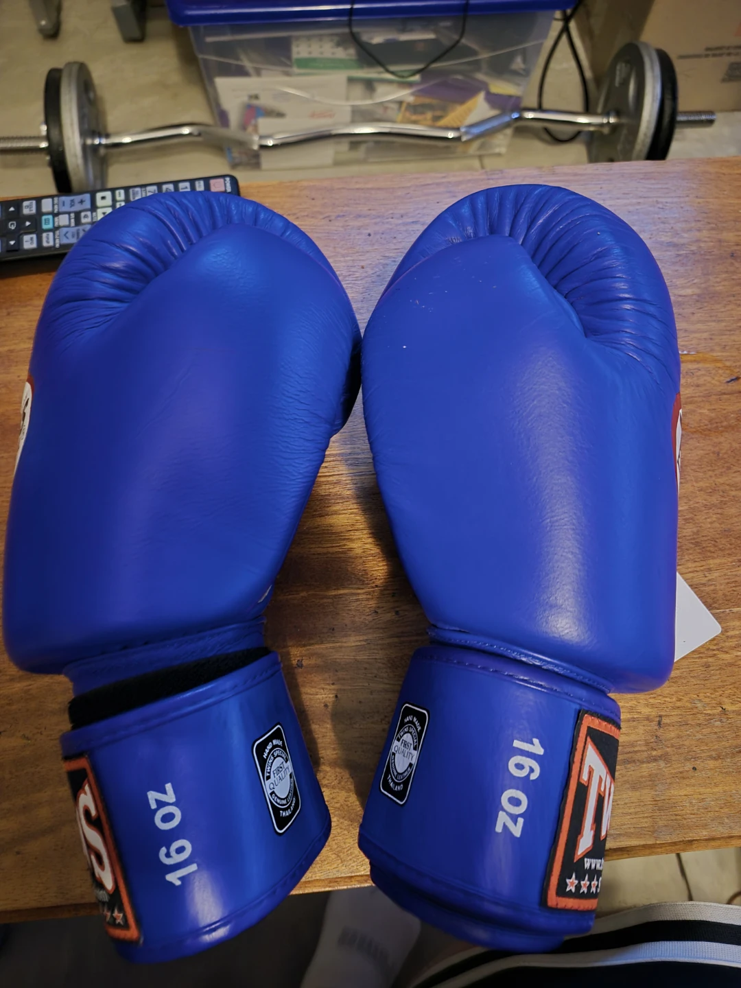 Twins Special Blue 16 oz Boxing Gloves - photo 3