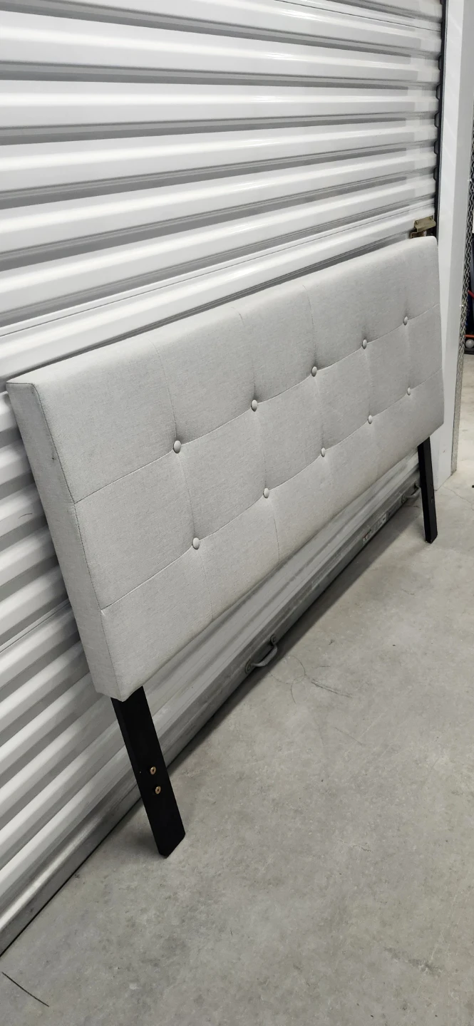 Queen size headboard - photo 4