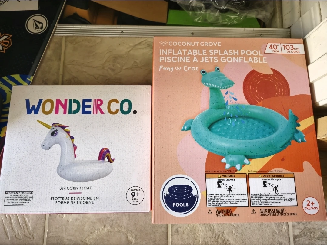 Brand New UNICORN FLOAT and INFLATABLE SPLASH POOL