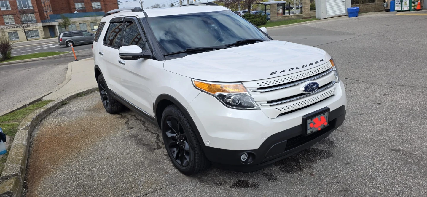2013 White Ford Explorer Limited SUV - photo 2