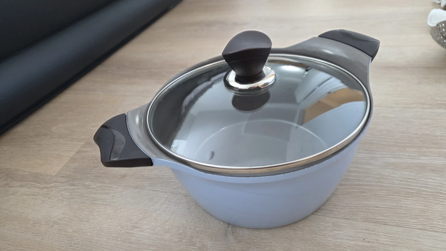 Light Blue Pot with Glass Lid