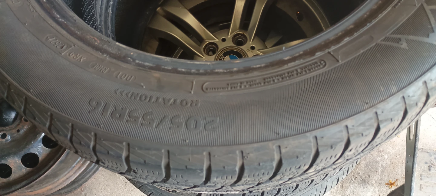 Motomaster Winter Tires 205/55R16 91T - photo 3