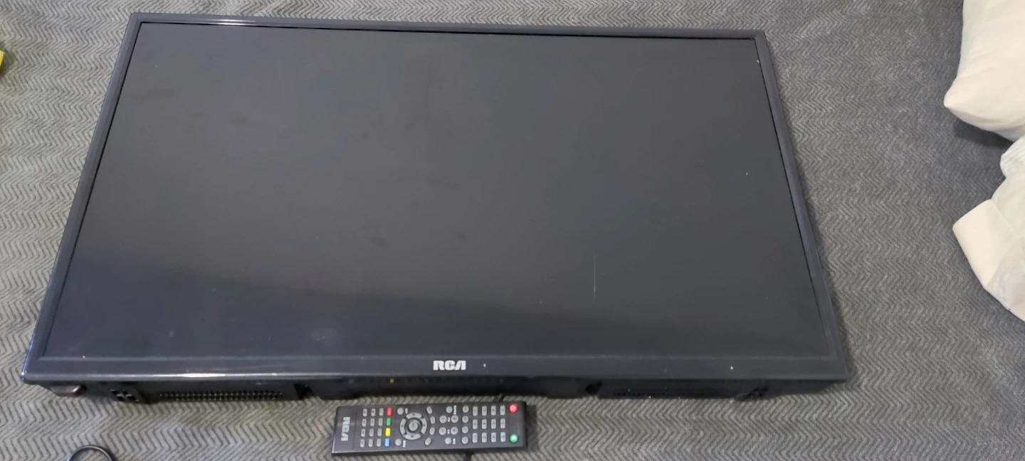 RCA 24" LED TV with Remote - photo 2