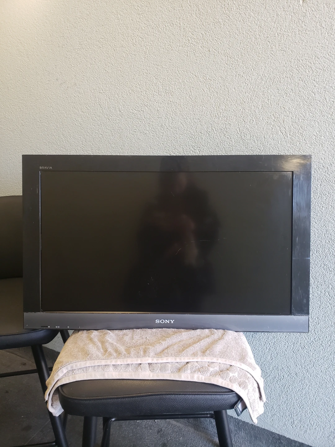 Sony Bravia Flat Screen TV - photo 2