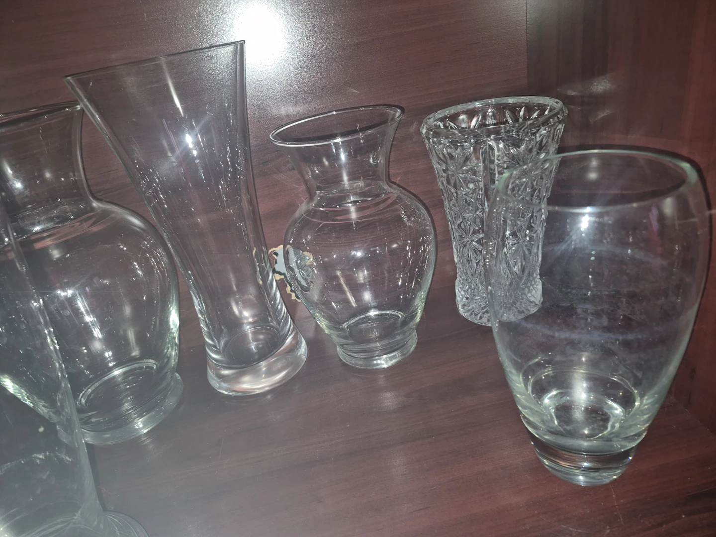 Set of 5 assorted clear glass vases - photo 3