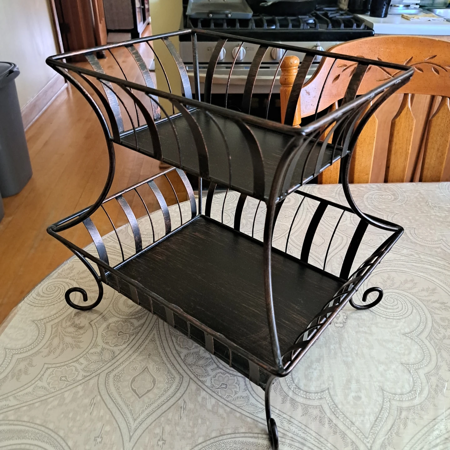 2-Tier Metal Fruit Basket