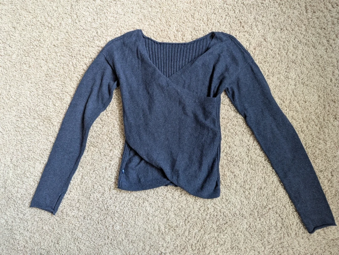ivivva by lululemon Long Sleeve Sweater - Size 10