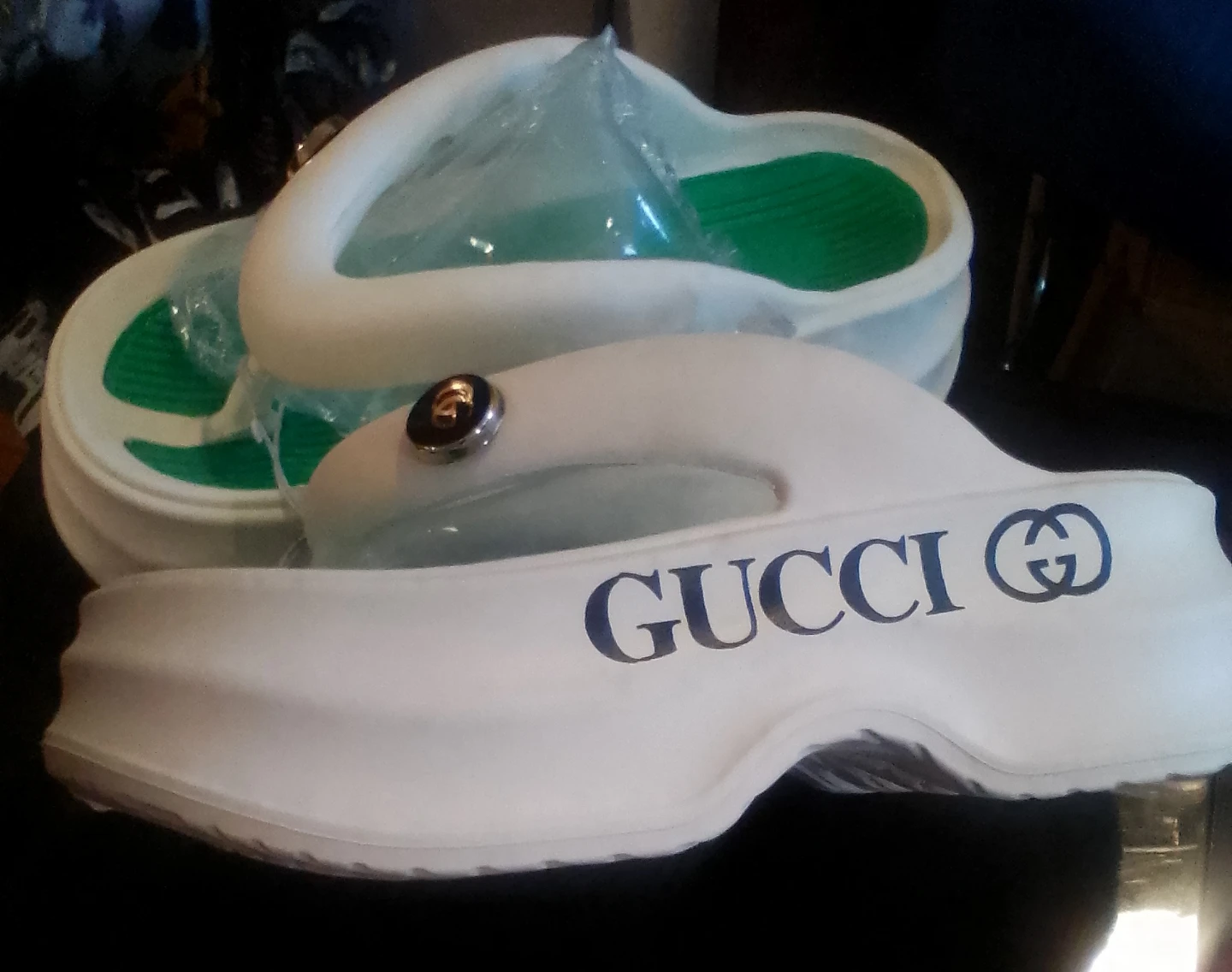 Gucci Flip Flops White Green Size 8