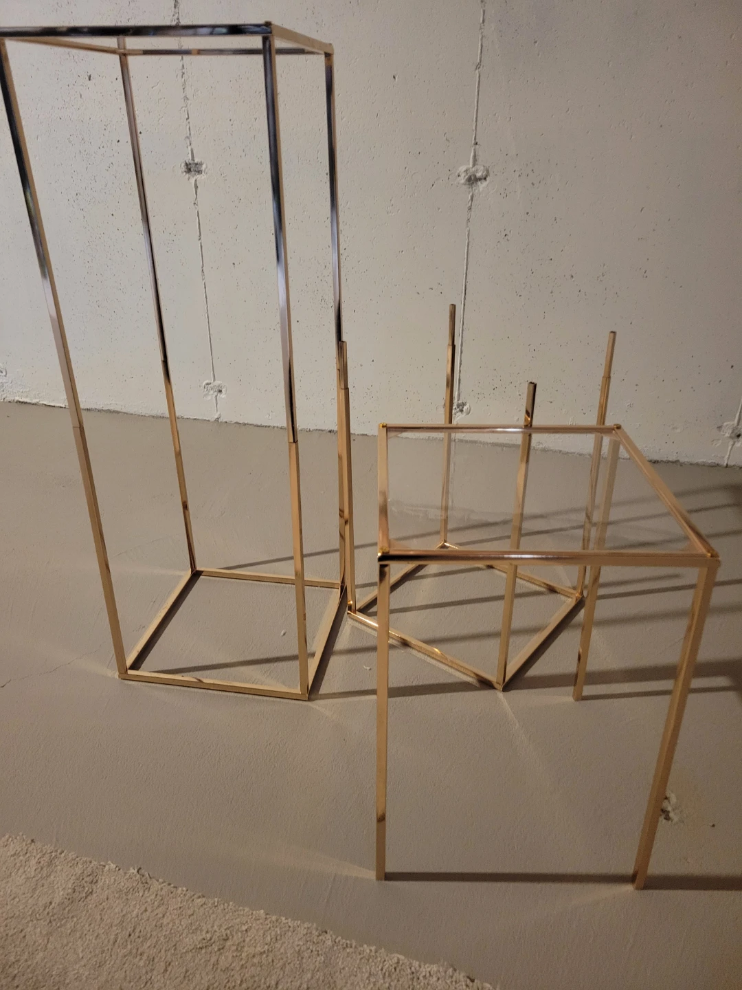 Set of 2 Gold Pedestal Stands with Clear Tops