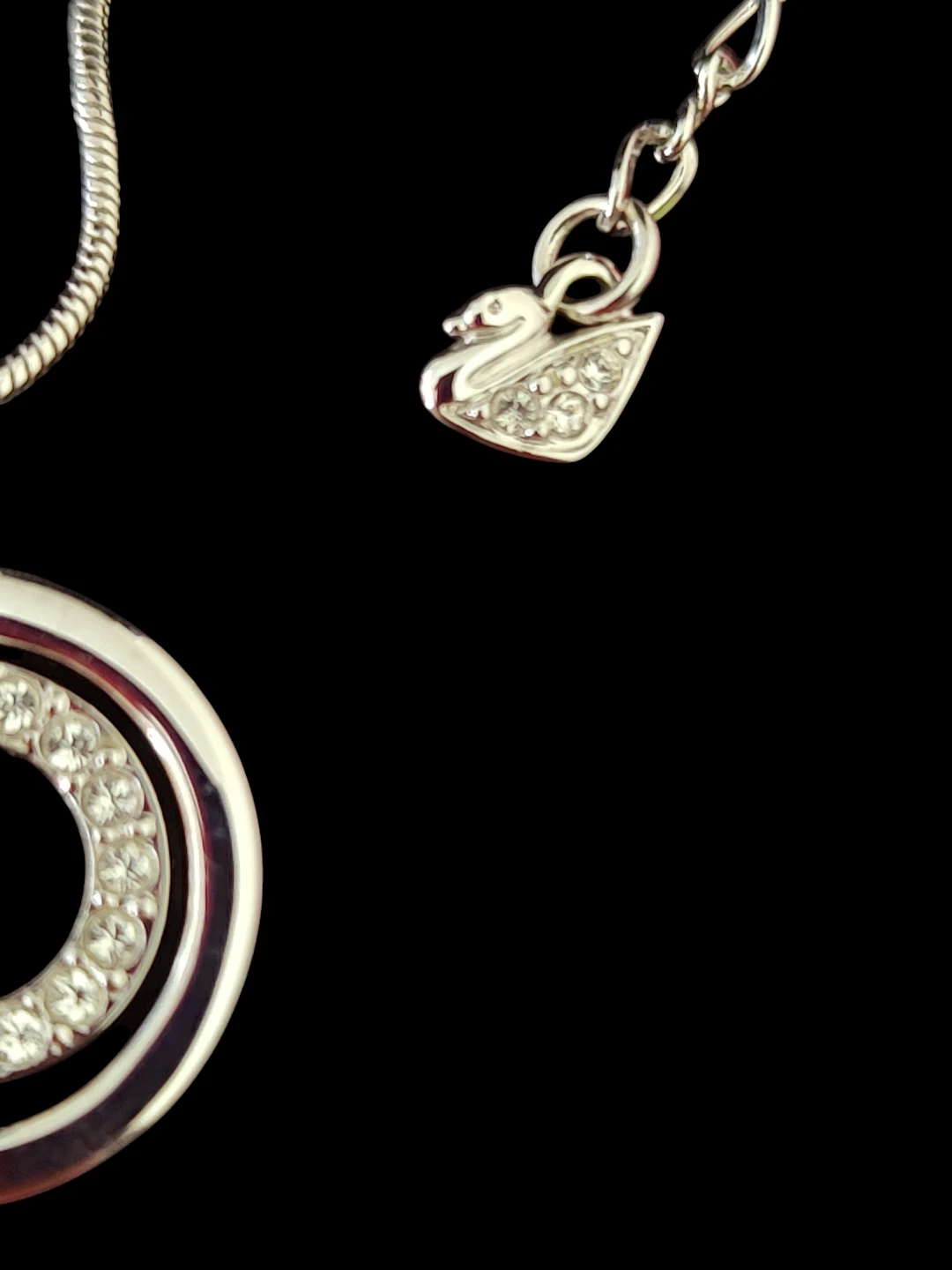 🌱 Genuine Swarovski Double Circle Pendant Necklace - photo 3