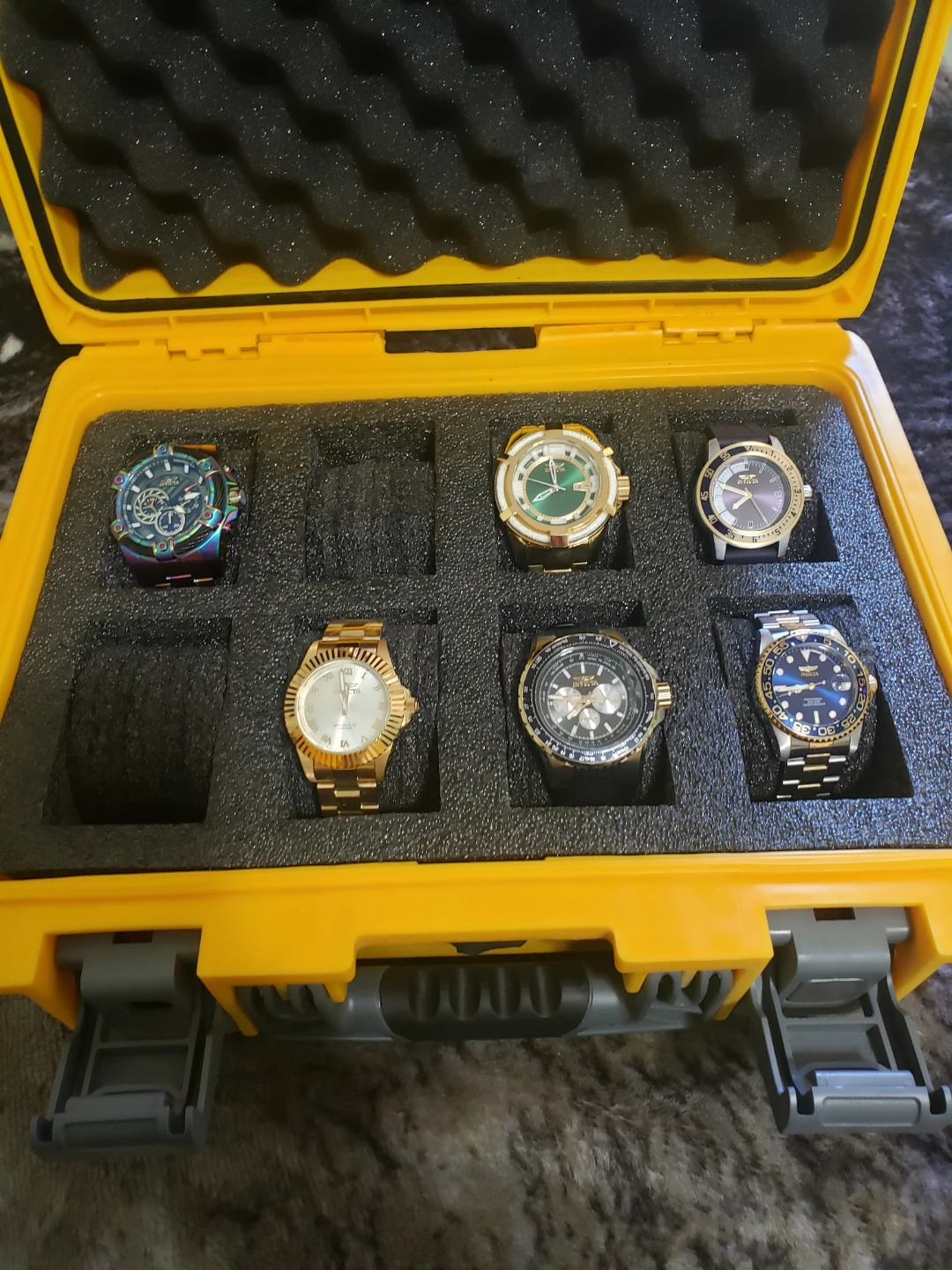 Invicta Watch Collection in Yellow Hard Case - photo 2