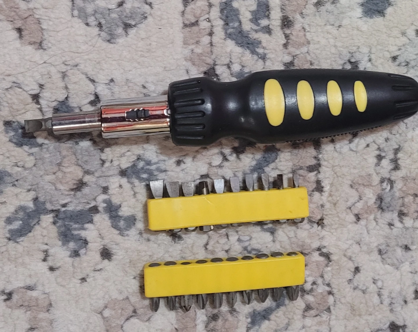 Ratchet Screwdriver Set with Assorted Bits