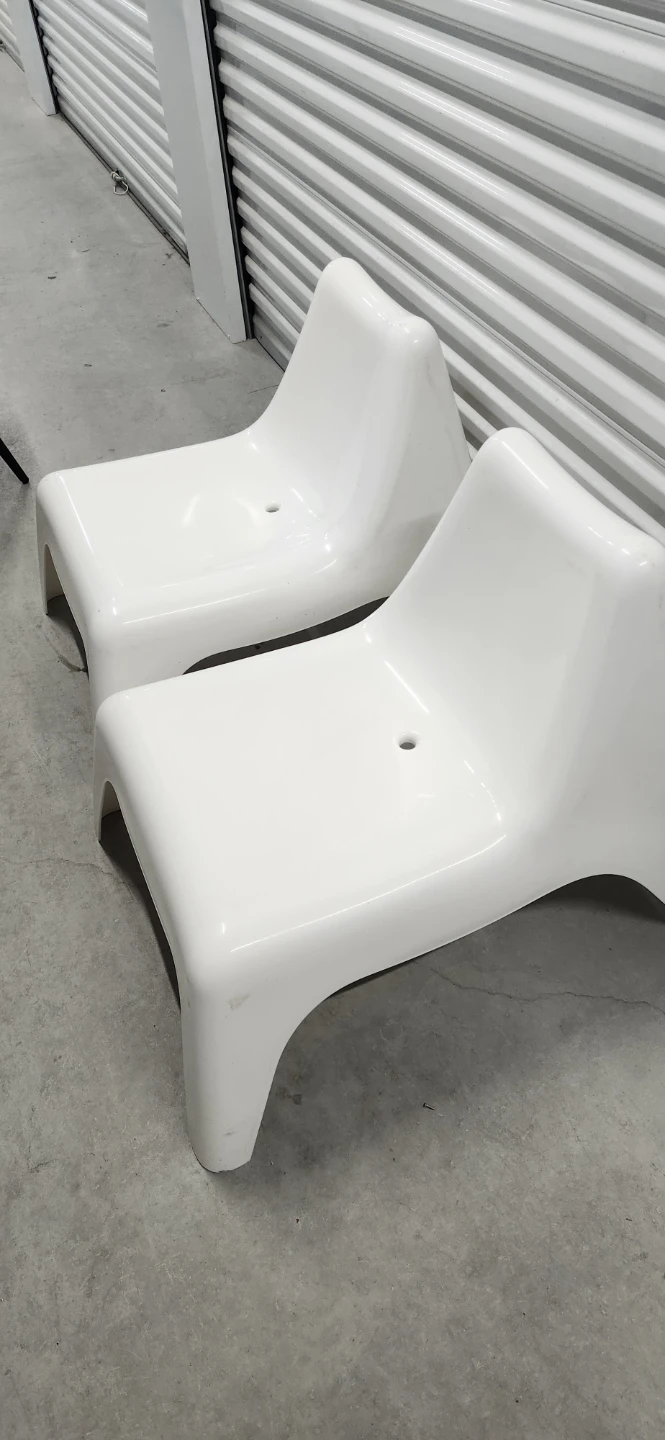 Ikea plastic outdoor chairs of 2 , one for $20 - photo 2